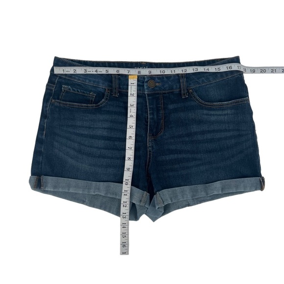 Time And Tru Women’s Mid Rise Cuffed Hem Jean Shorts Size 14 - Picture 4 of 4